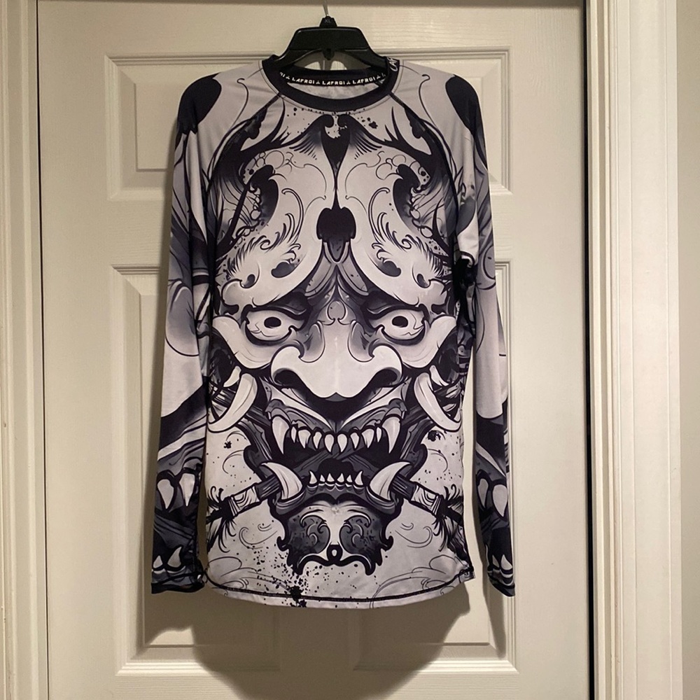 LAFROI Men's Long Sleeve Baselayer Performance Rash Guard Shirt